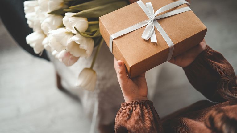 لا تقلق بشأن التأخر في تقديم الهدايا