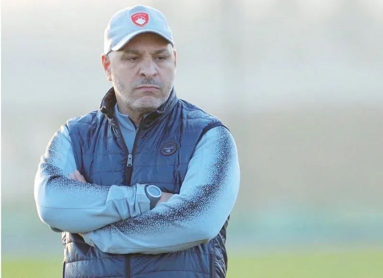 يوسف بلايلي نجم منتخب الجزائر