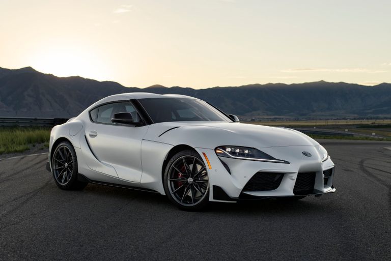 طراز Toyota GR Supra أفضل 8 سيارات رياضية طرحت في 2024