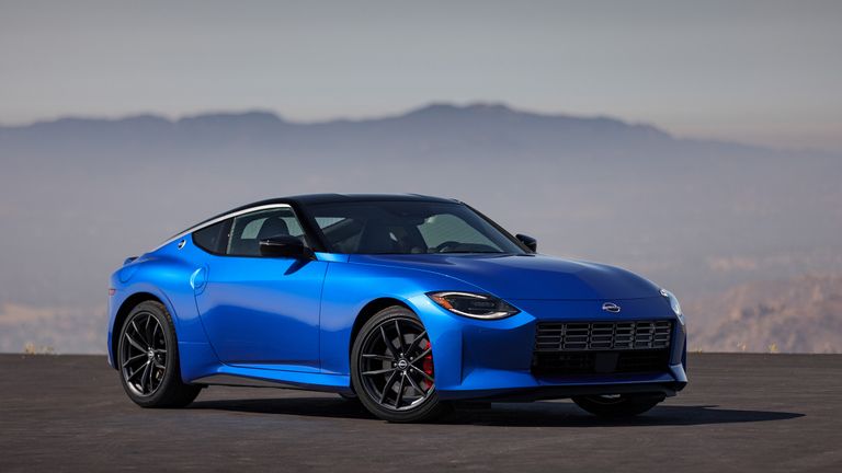 طراز Nissan Z أفضل 8 سيارات رياضية طرحت في 2024
