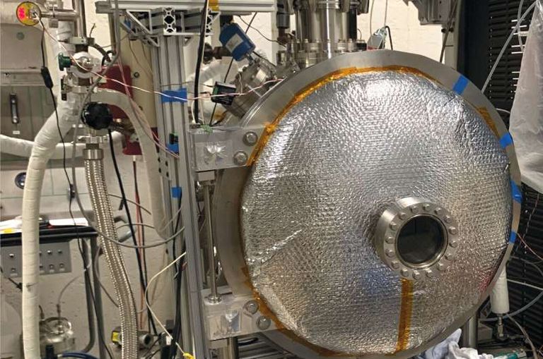 اصطدام النيازك بسطح الكويكب "فيستا" أدى إلى تدفقات سريعة