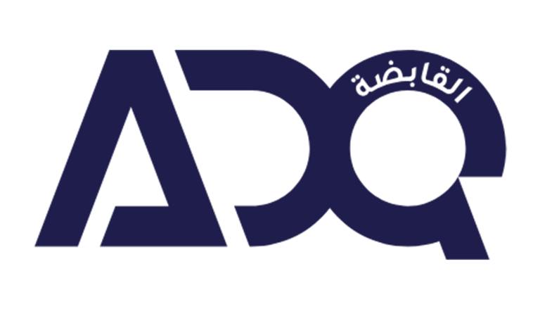 الشيخ طحنون بن زايد آل نهيان خلال اجتماع مجلس إدارة
