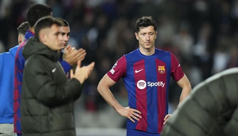 برشلونة الإسباني حسرة برشلونة الإسباني