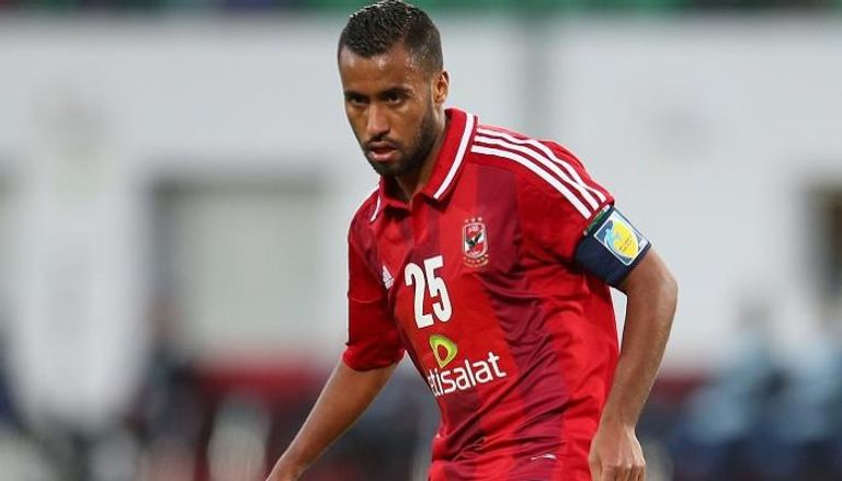 حسام عاشور لاعب الأهلي السابق