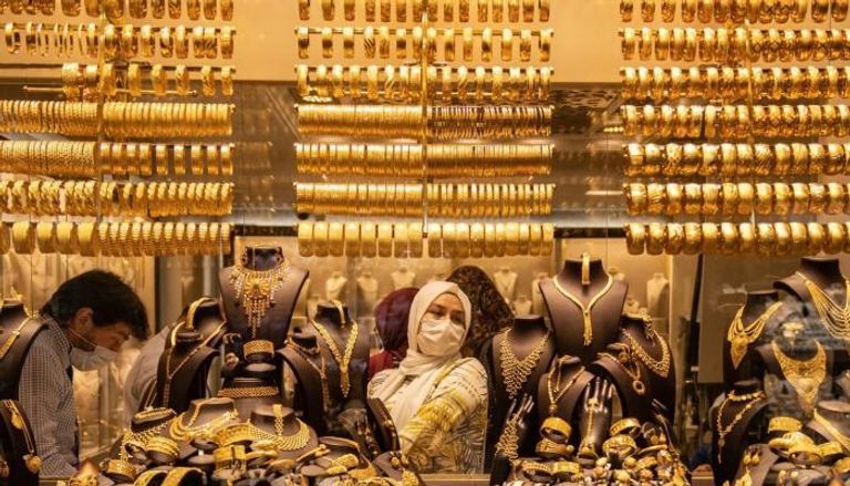 محل لبيع المشغولات الذهبية