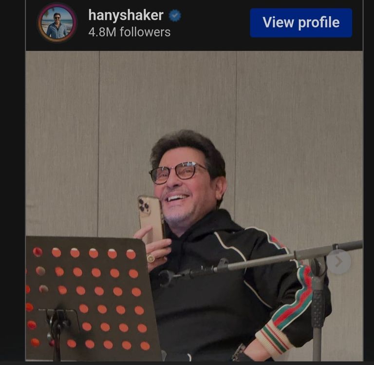 النجم المصري هاني شاكر