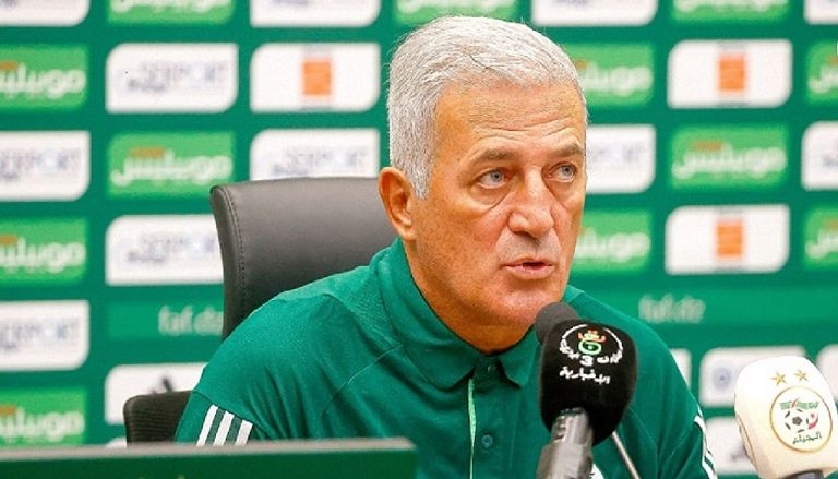 فلاديمير بيتكوفيتش اللاعب الجزائري لحلو أخريب