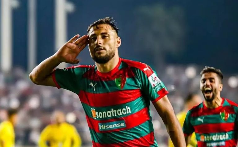 يوسف بلايلي يوسف بلايلي، نجم منتخب الجزائر