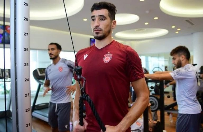 أسامة بن بوط حارس المرمى الجزائري أسامة بن بوط