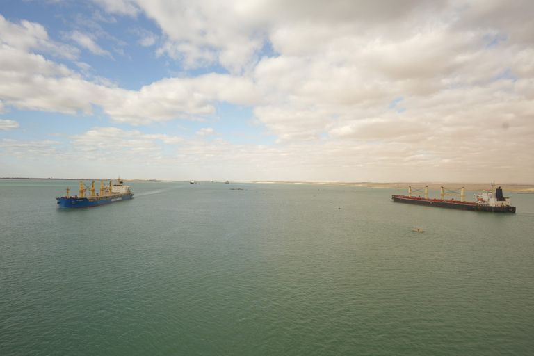 نجاح التشغيل التجريبي لمشروع ازدواج قناة السويس