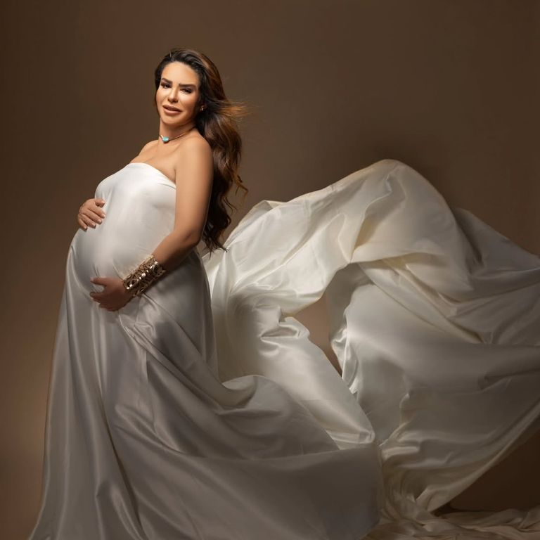 دنيا عبد العزيز