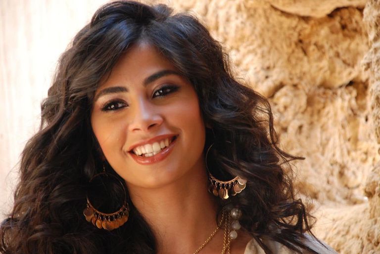 الفنانة روبي