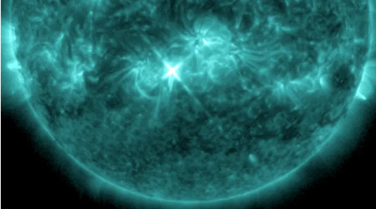 هل يكون الشفق القطبي هدية رأس السنة الفضائية؟