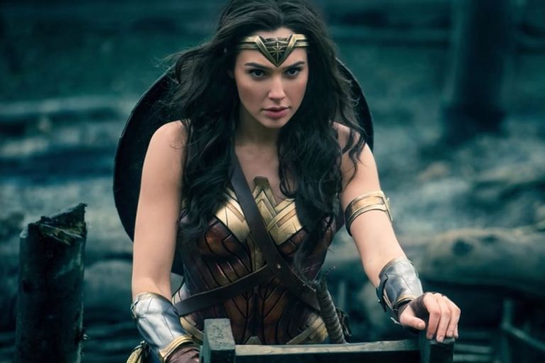 النجمة غال غادوت