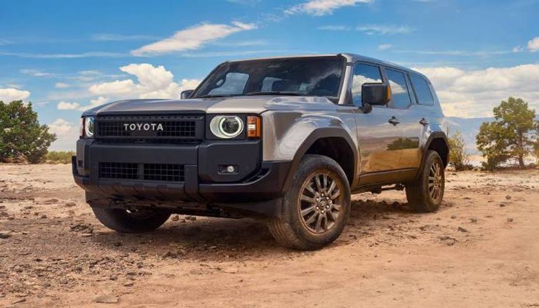 ضمن أفضل السيارات العائلية 2025 في السعودية Toyota Land Cruiser أفضل السيارات العائلية 2025 في السعودية