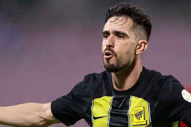 إيغور كورنادو إيغور كورنادو وكريم بنزيما