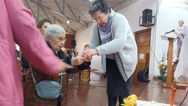 الأخت نيللي ليون كوريا