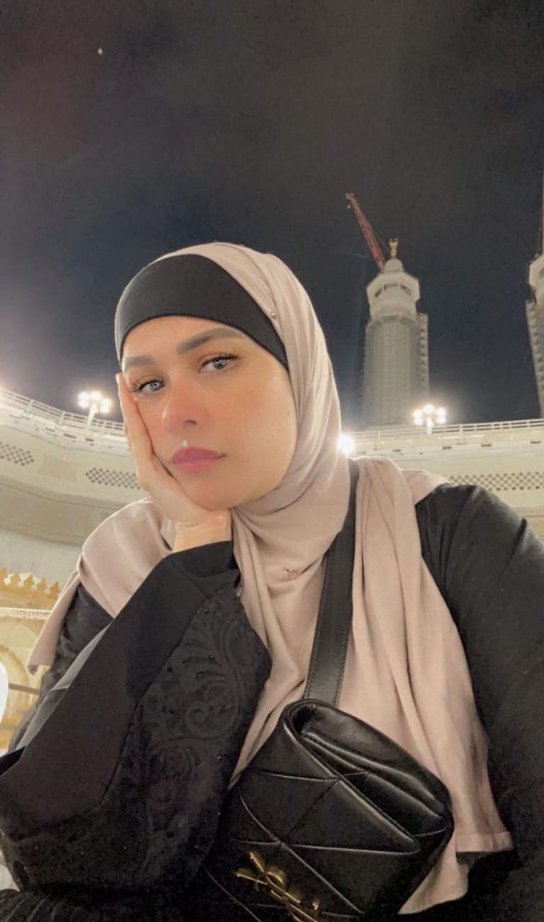 ياسمين عبدالعزيز في المسجد الحرام