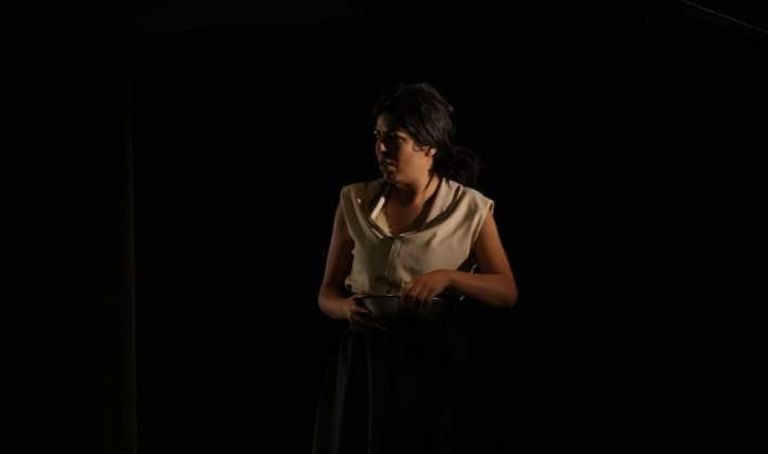 مشهد من مسرحية البخارة