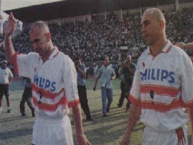 عماد حمدي وشقيقه التوأم