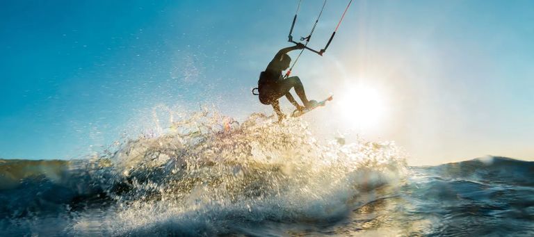 سياحة المغامرات في الإمارات.. تجارب لا تنسى خلال "أجمل شتاء في العالم" سياحة المغامرات في الإمارات.. تجارب لا تنسى خلال أجمل شتاء في العالم