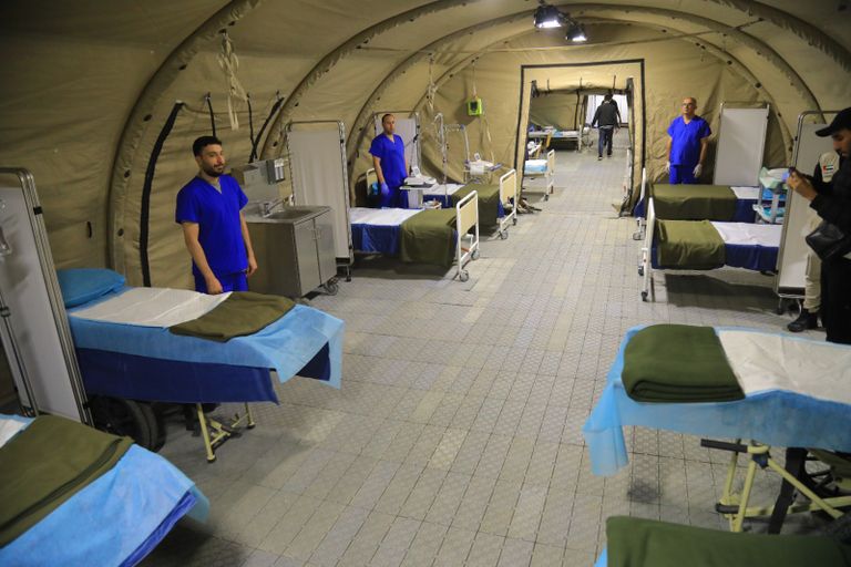 المستشفى الإماراتي العائم