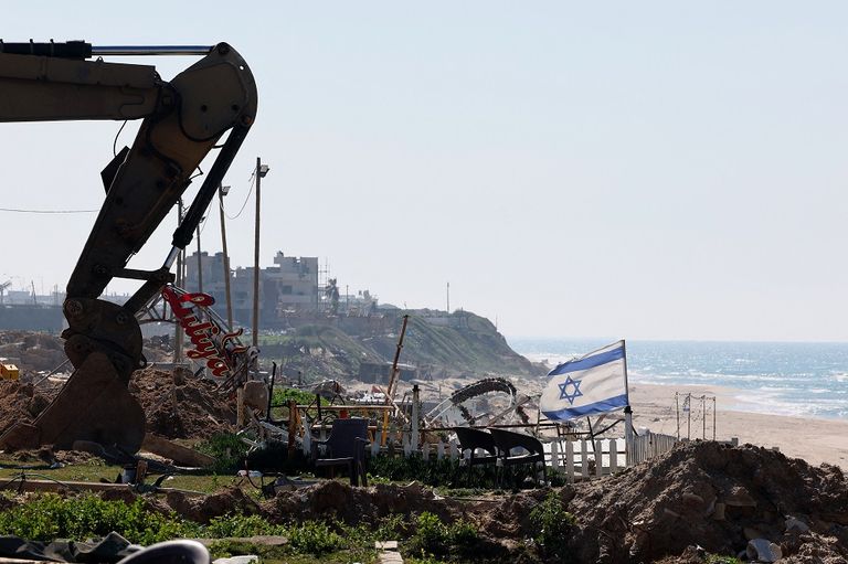 آليات عسكرية إسرائيلية في غزة