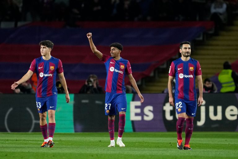 لامين يامال لامين يامال نجم برشلونة الواعد