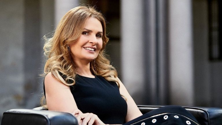 الفنانة المصرية يسرا في أحدث ظهور