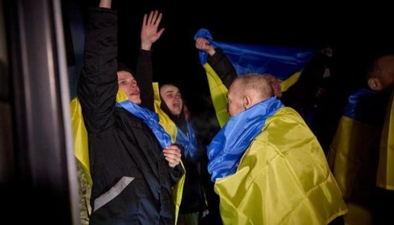 وصول جثامين شهداء دولة الإمارات من الصومال