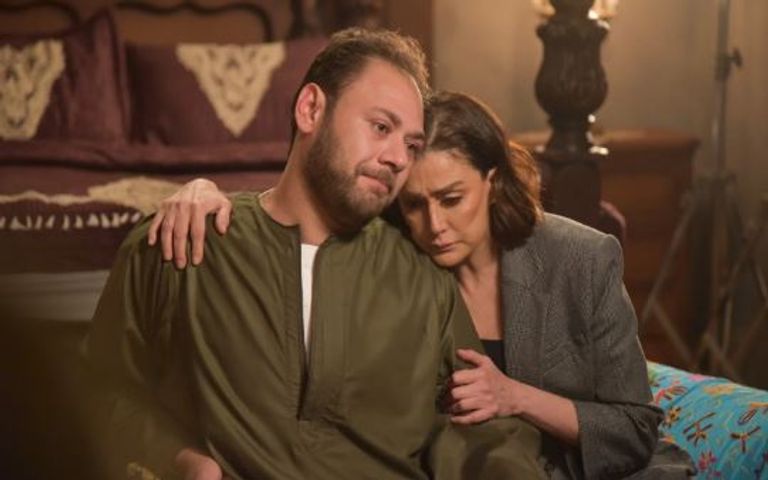 غادة عبدالرازق في لقطة من مسلسل "صيد العقارب"