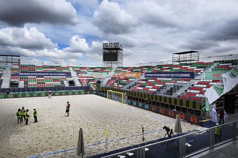 ملعب مونديال الشاطئية في دبي