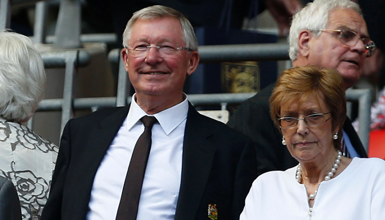 فيرغسون وكاثي ليونيل ميسي وأنتونيلا روكوزو