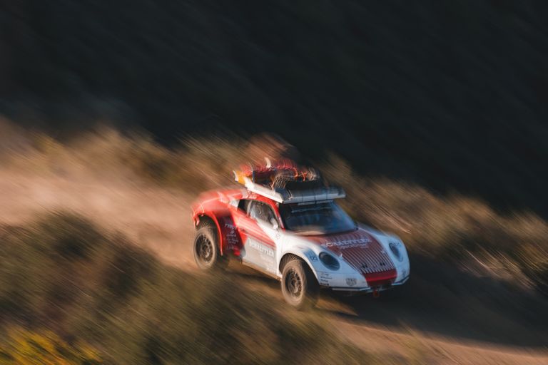 بورشه ترسل السيارة "إيديث 911" إلى مكان غير مسبوق