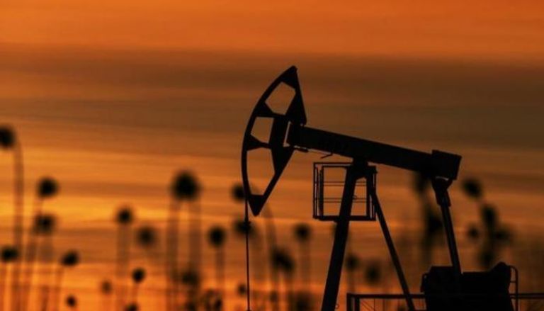 نمو الطلب العالمي على النفط يفقد زخمه