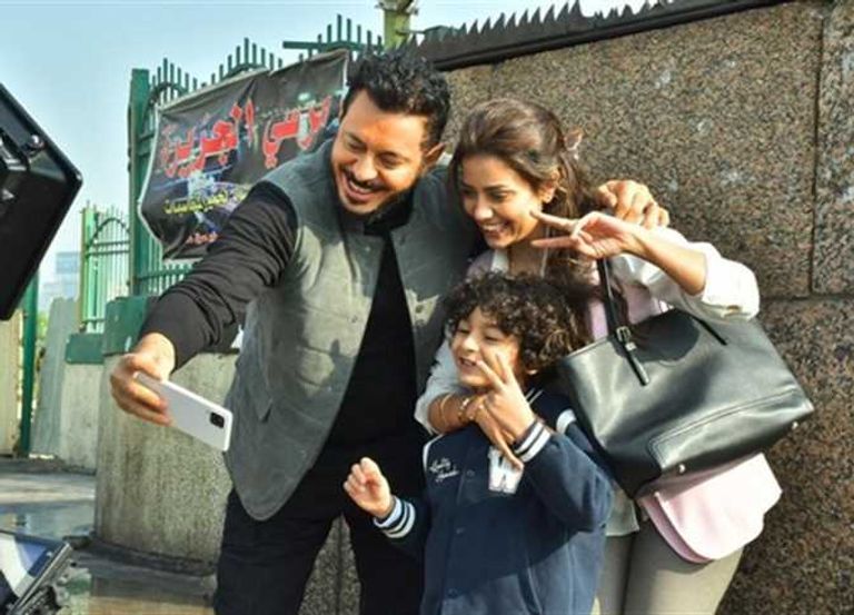 لقطة من مسلسل مصطفى شعبان