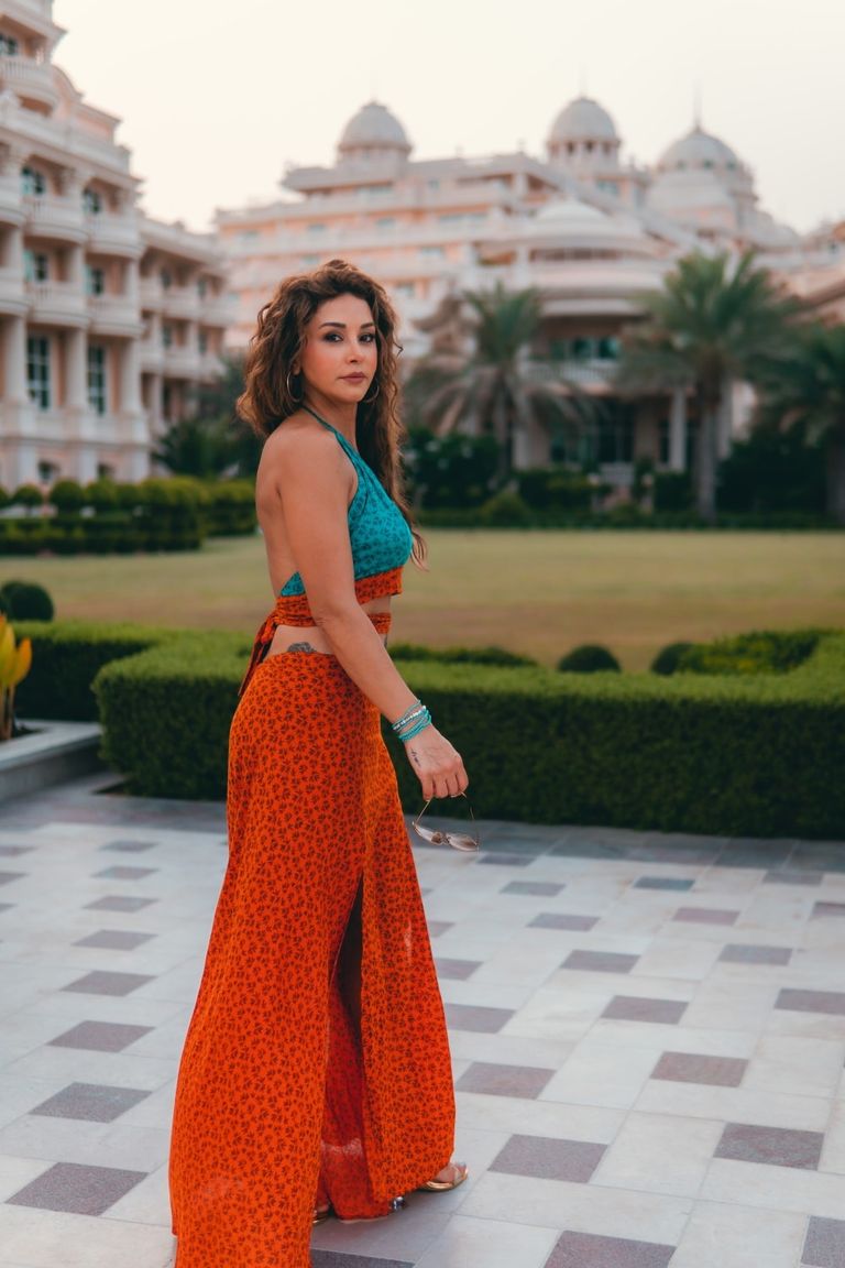 الفنانة السورية كاريس بشار