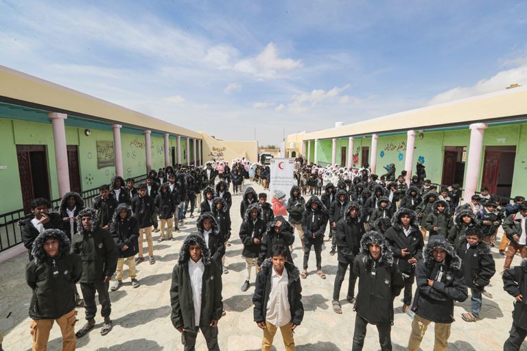 الإمارات ترسم البسمة على وجوه أطفال اليمن