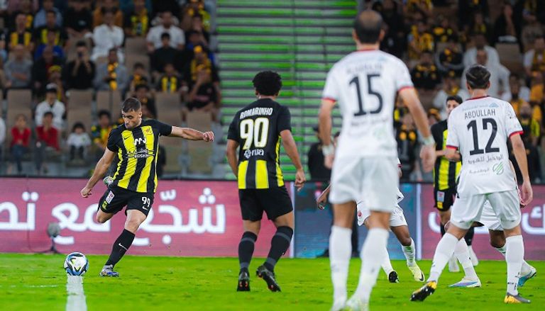 عبدالرزاق حمدالله في مباراة الاتحاد والرياض
