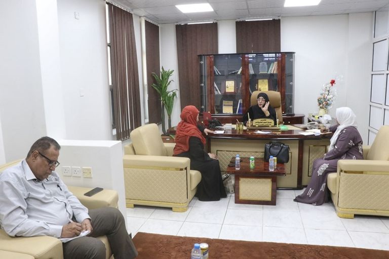 المشروع بدأ ببناء قدرات أكثر من 100 امرأة معنفة