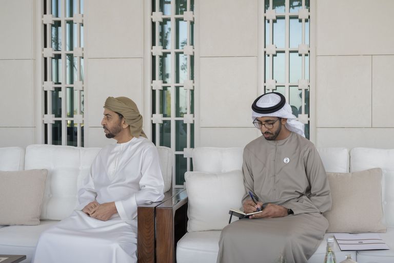 جانب من لقاء الشيخ محمد بن زايد آل نهيان وفيلكس تشيسكيدي