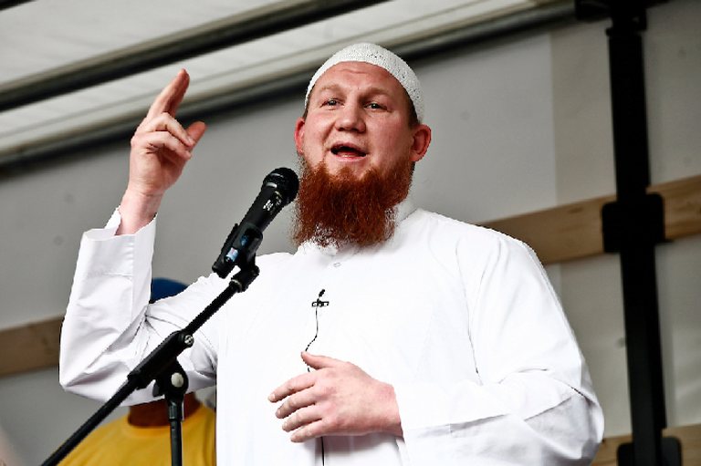 بيير فوجل "أبو حمزة" فرانك ريبيري ونيكولاس أنيلكا