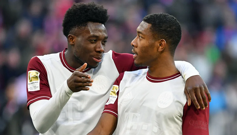 ألابا وديفيز ألفونسو ديفيز وليونيل ميسي