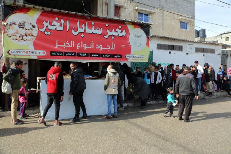 الإمارات تواصل تقديم الدعم لسكان غزة