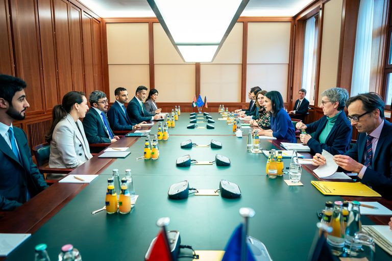 الشيخ عبدالله بن زايد آل نهيان يلتقي وزيرة خارجية ألمانيا