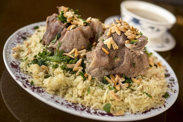 المنسف الأردني من أكلات رمضان قائمة أكلات فطور أول يوم رمضان