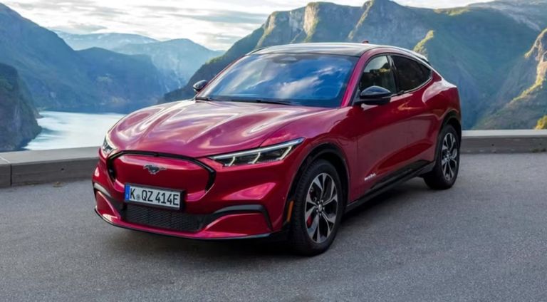 طراز Ford Mustang Mach-E طراز Nissan Rogue