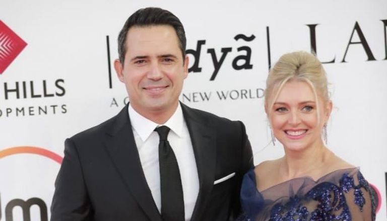 ظافر العابدين وزوجته جوان فاريل ظافر العابدين