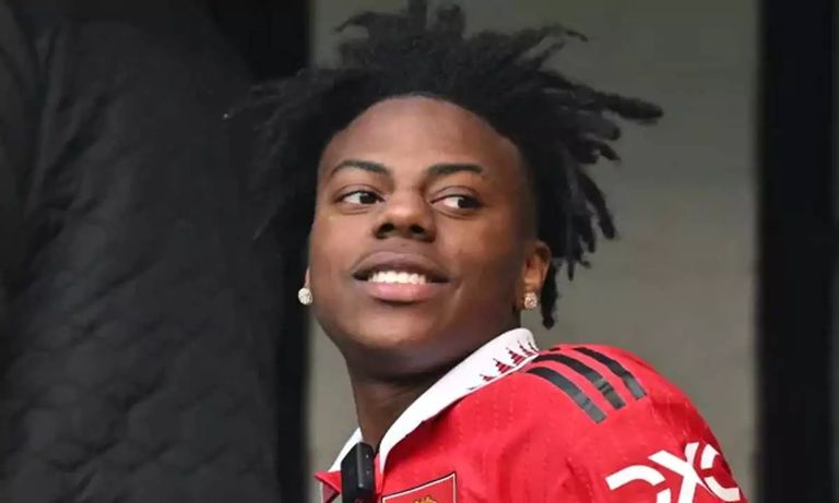 اليوتيوبر سبيد ريكاردو كاكا ودروغبا في مباراة الأمل