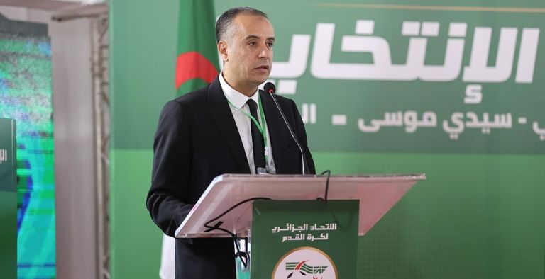 وليد صادي، رئيس الاتحاد الجزائري لكرة القدم ليونيل ميسي قائد منتخب الأرجنتين